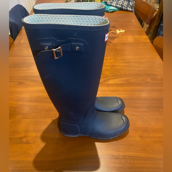 Hunter Original Tall Rain Boots (Navy) (Women’s size 8) - Picture 4 of 9